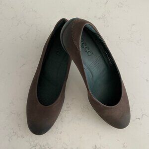 ECCO Shape Sculpted Leather Shoes w Rubber Heels Brown + Teal Green Sz 39